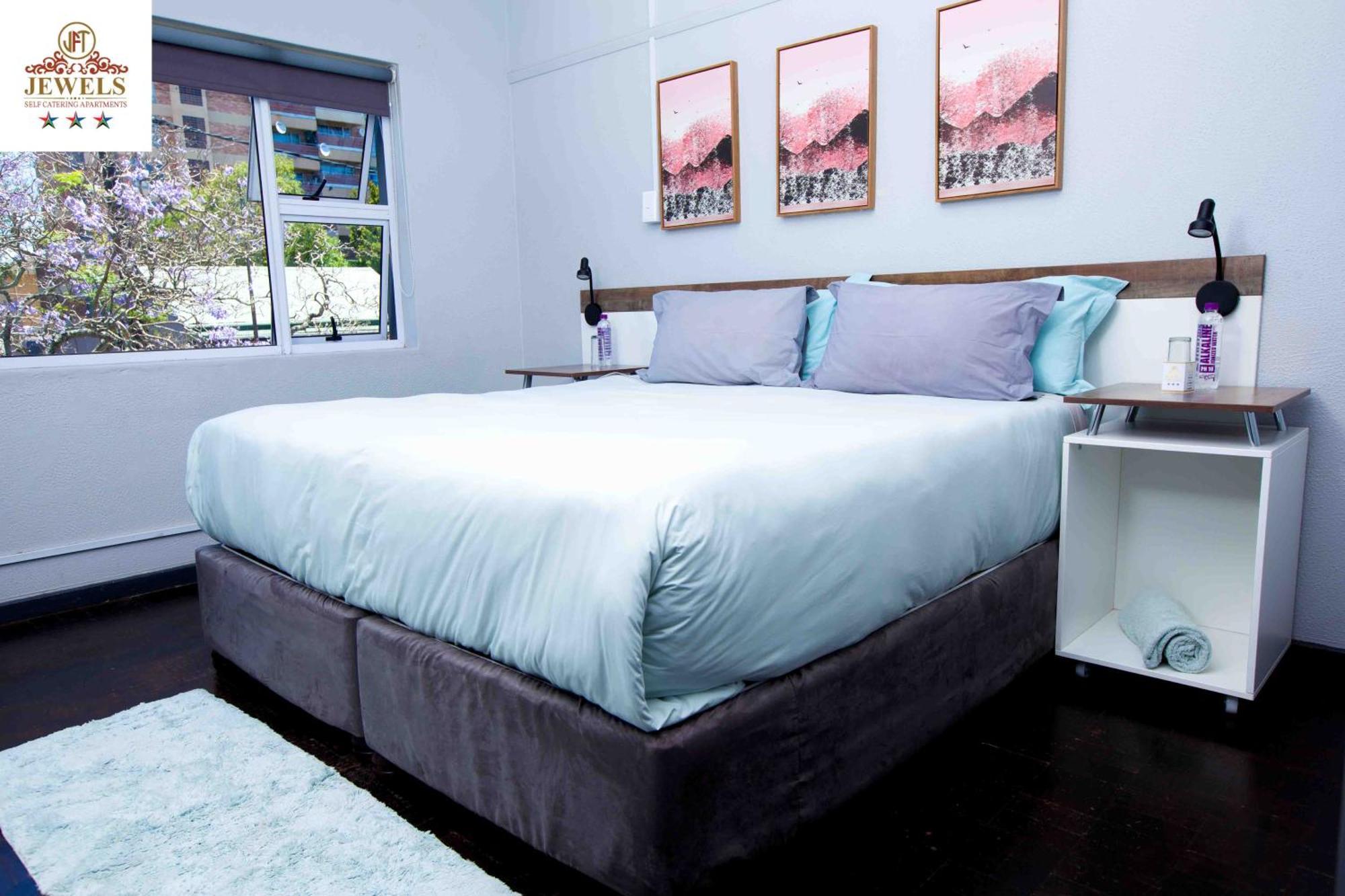 Jft Self Catering Units Bed & Breakfast East London Exterior photo